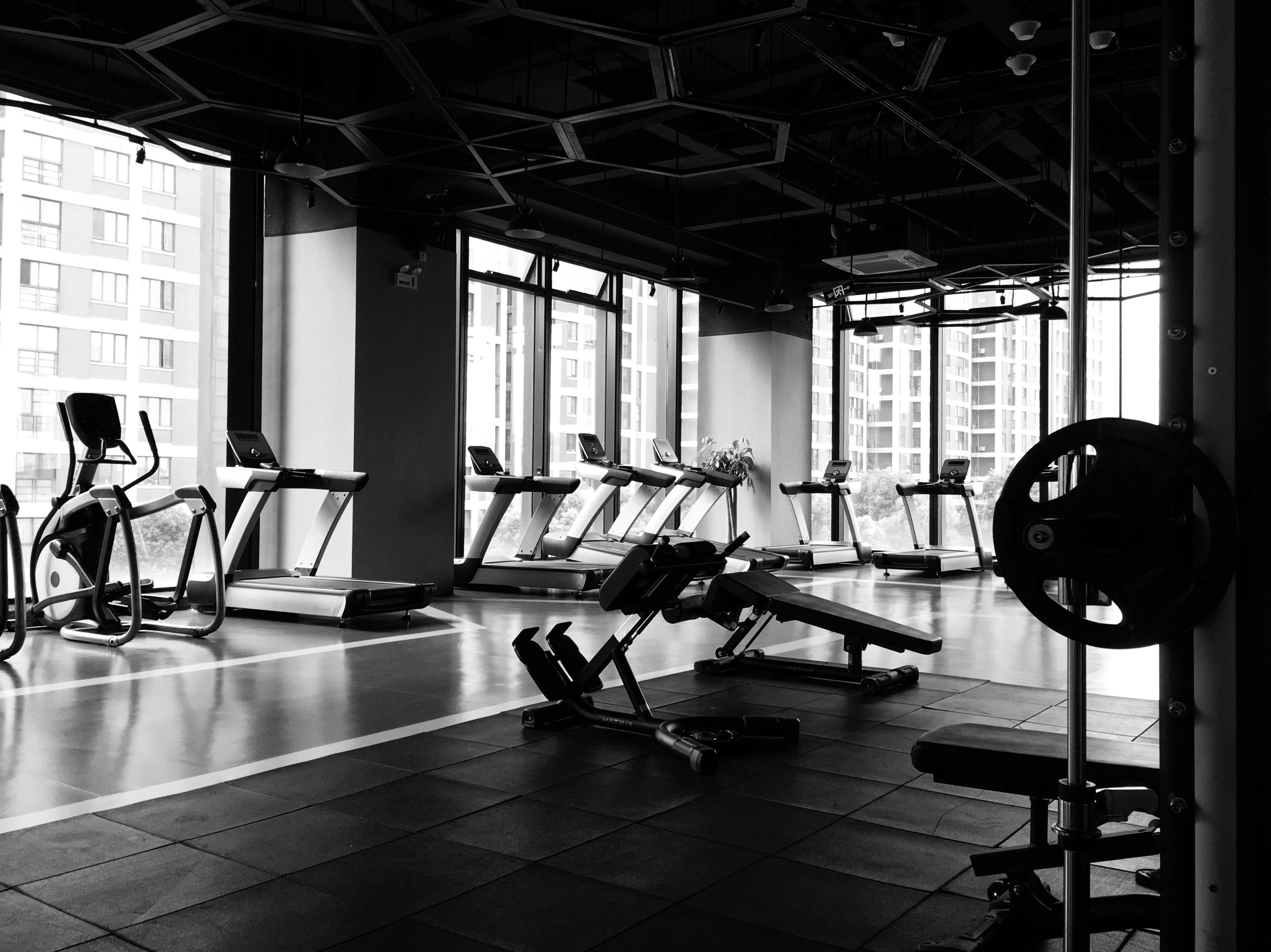 Josh Flores Personal Trainer background image